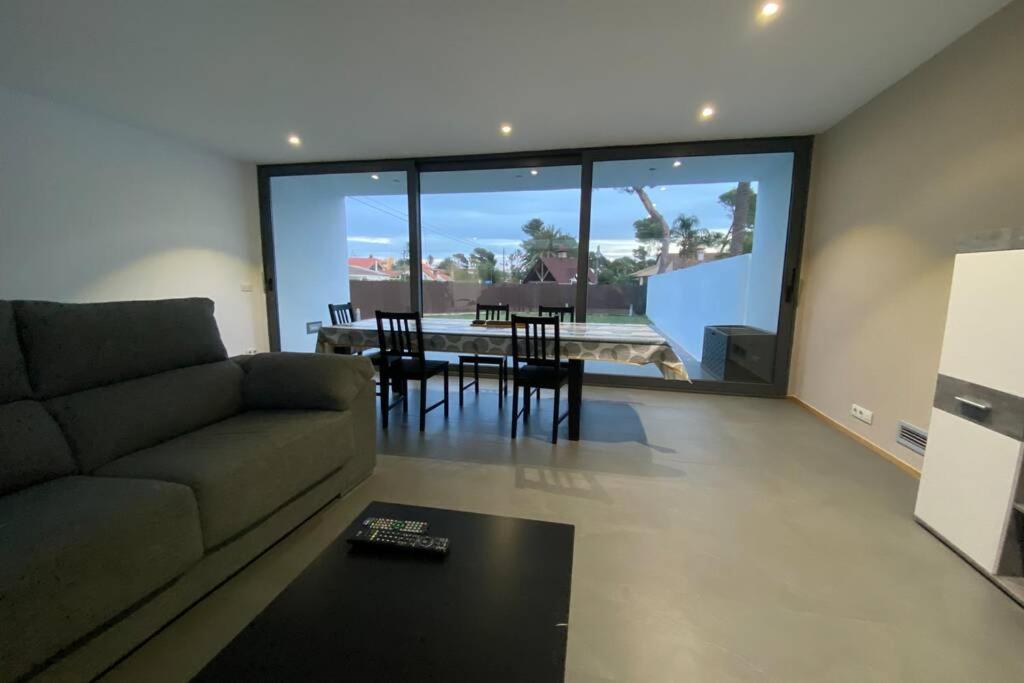 Modern Villa With Private Pool/ 400M To The Beach เกรา เด กัสเตยอน ภายนอก รูปภาพ