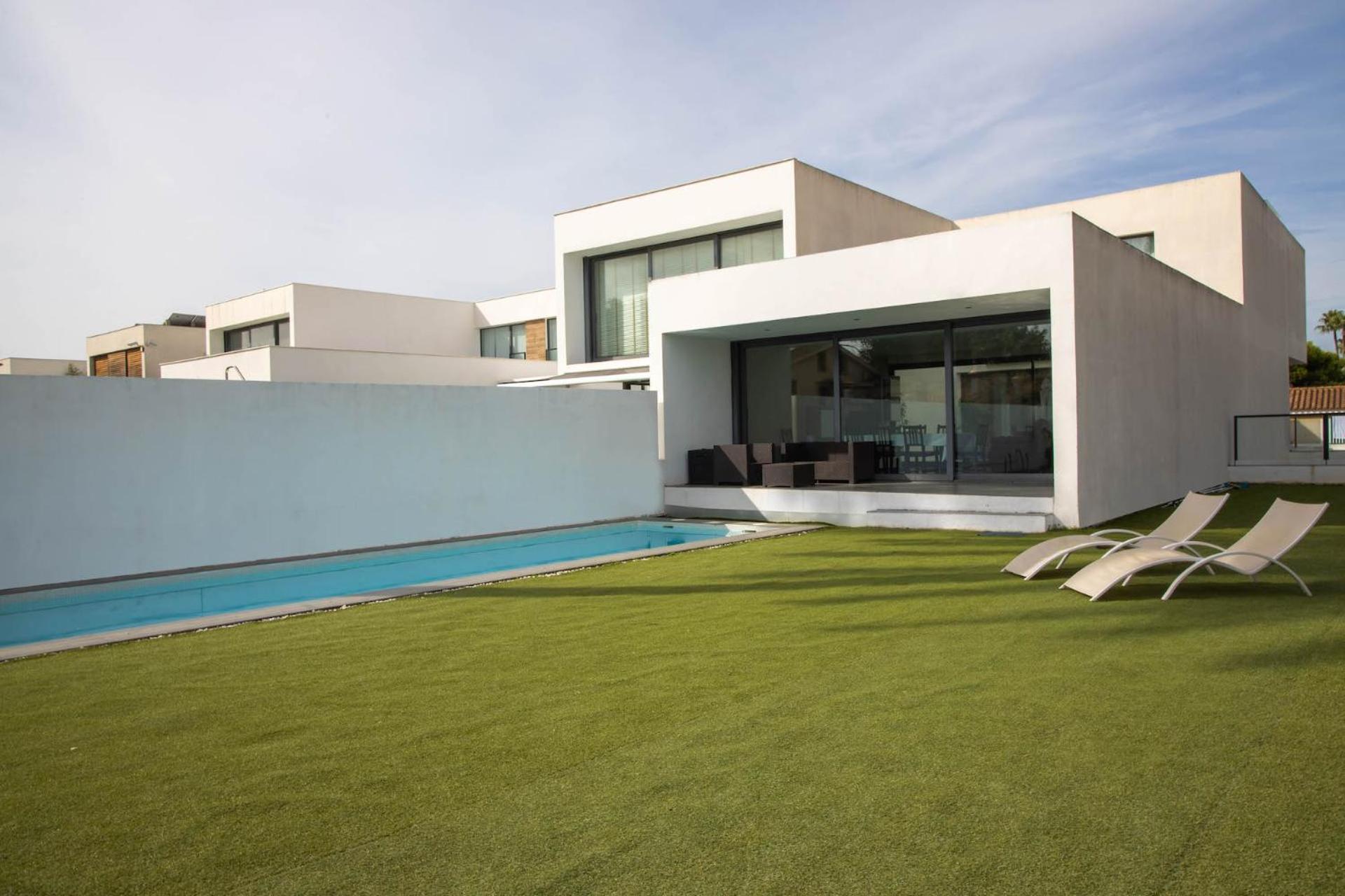 Modern Villa With Private Pool/ 400M To The Beach เกรา เด กัสเตยอน ภายนอก รูปภาพ